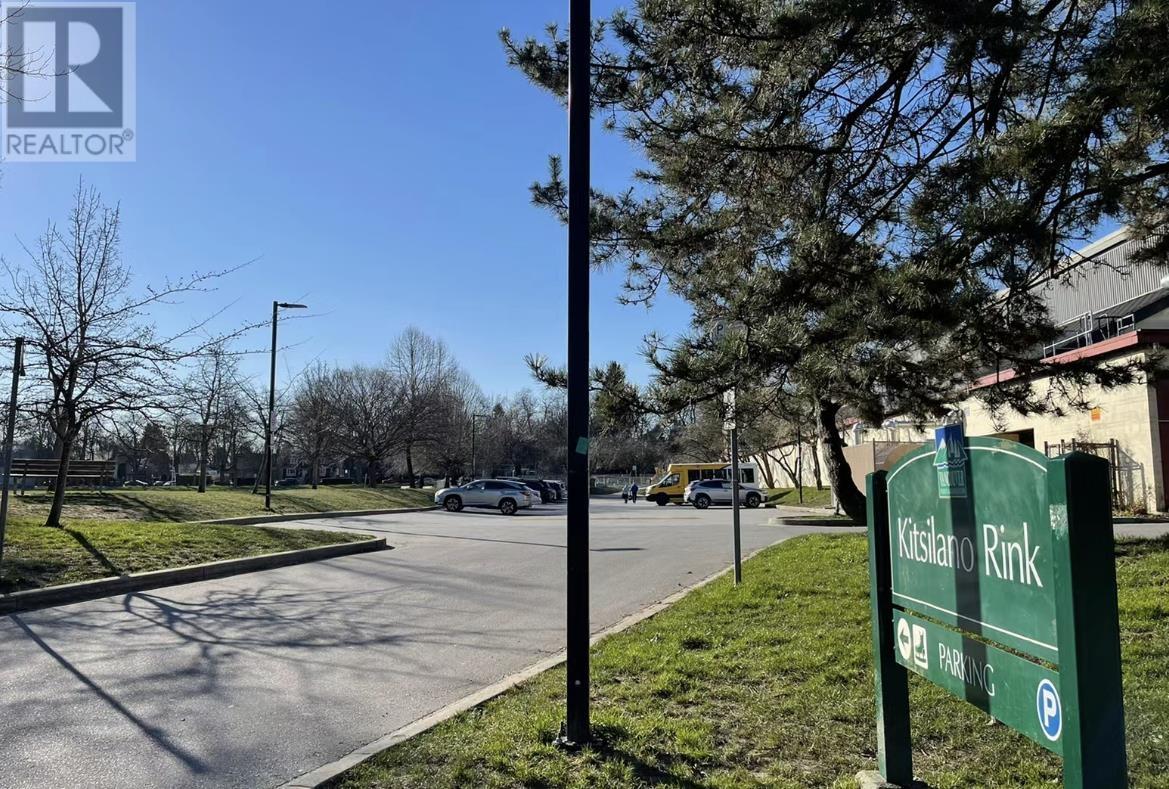 Listing Picture 10 of 12 : 3075 ARBUTUS STREET, Vancouver / 溫哥華 - 魯藝地產 Yvonne Lu Group - MLS Medallion Club Member