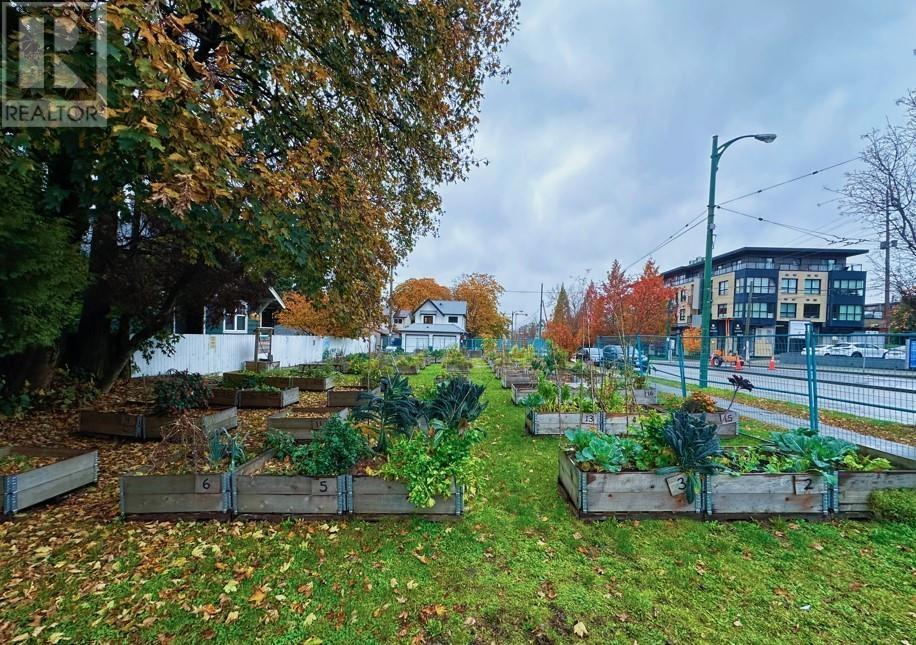 Listing Picture 4 of 12 : 3075 ARBUTUS STREET, Vancouver / 溫哥華 - 魯藝地產 Yvonne Lu Group - MLS Medallion Club Member