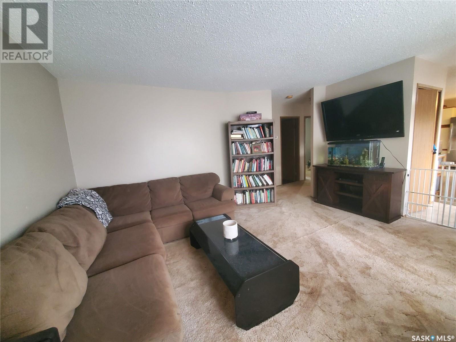 335 Queen Elizabeth Boulevard, Kamsack, Saskatchewan  S0A 1S0 - Photo 33 - SK987218