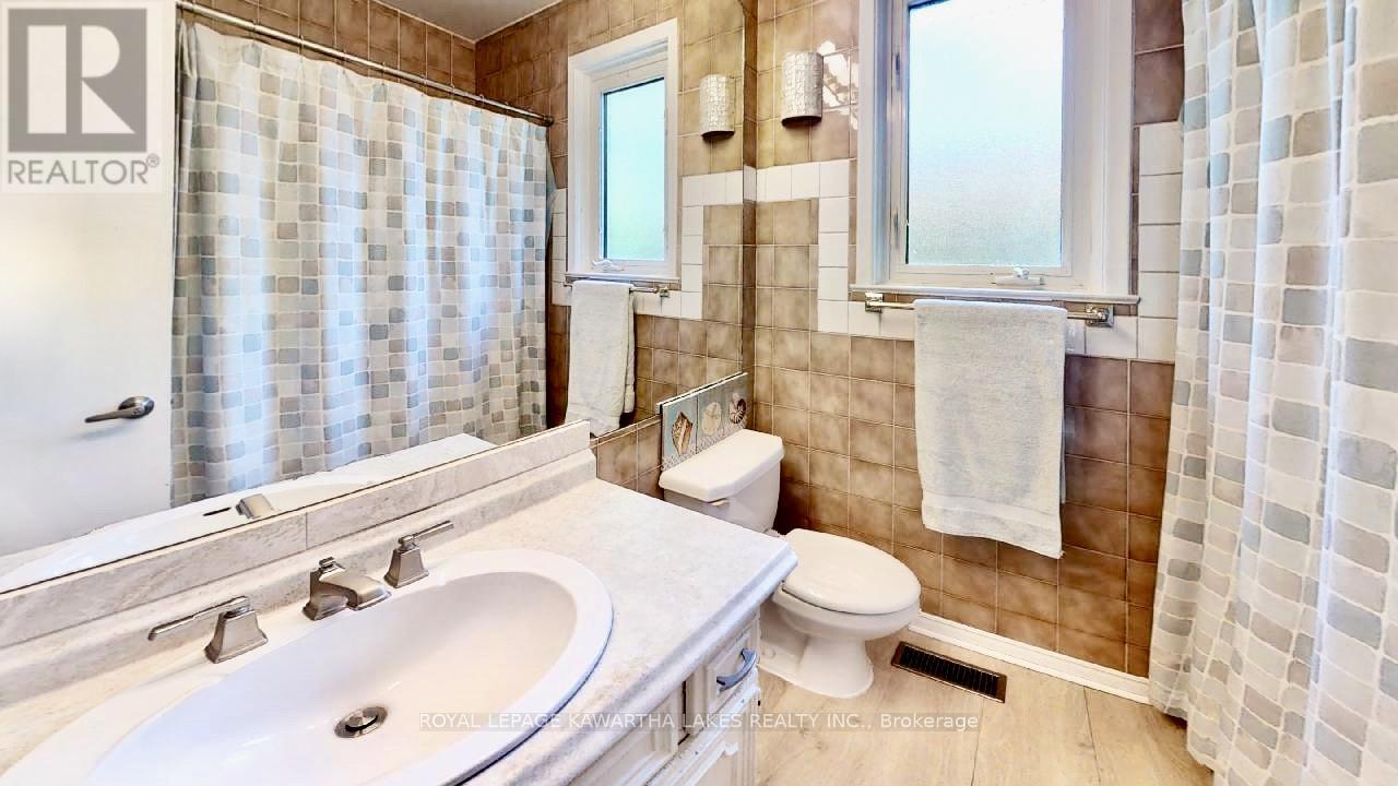 403 Alper Street, Richmond Hill, Ontario  L4C 2Z5 - Photo 33 - N9838882