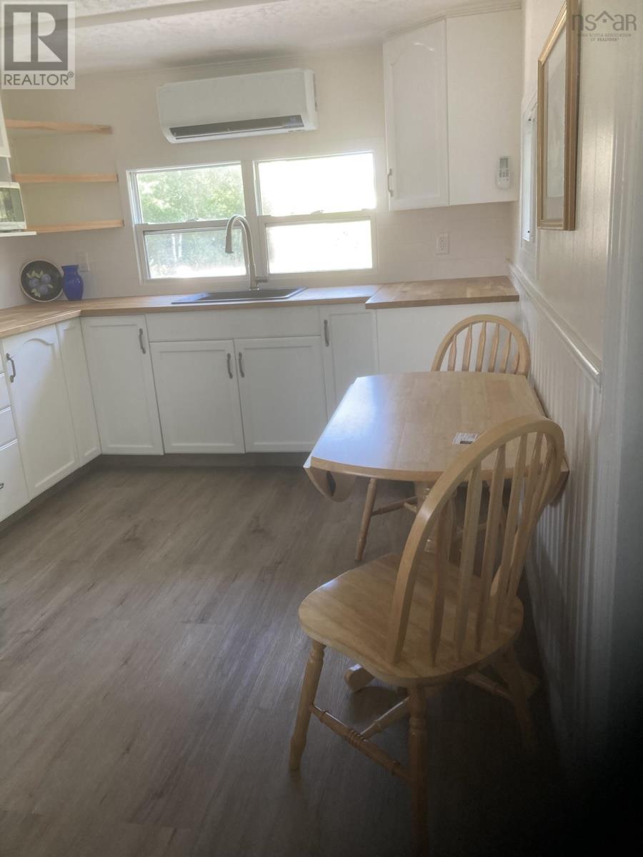 21 School Street, Falmouth, Nova Scotia  B0P 1L0 - Photo 3 - 202425764