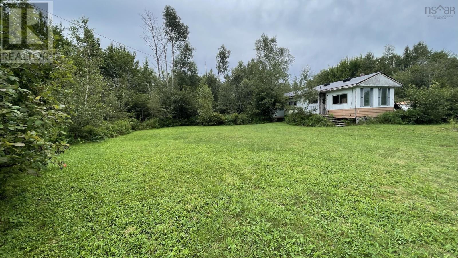 Property at 674 North Range Cross Road image 3