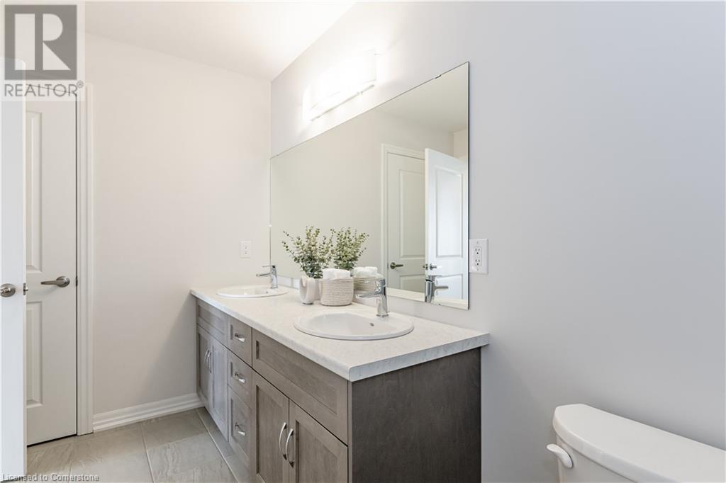 82 Hillcrest Road, Port Colborne, Ontario  L3K 6E4 - Photo 15 - 40663648