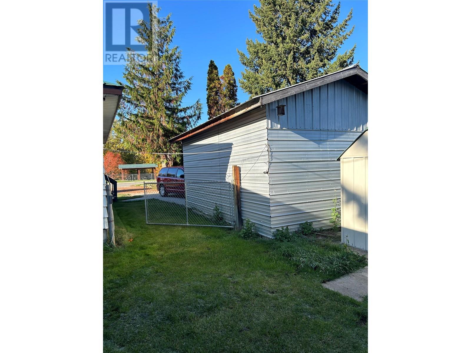 225 Pine Street, Chase, British Columbia  V0E 1M0 - Photo 37 - 10326876