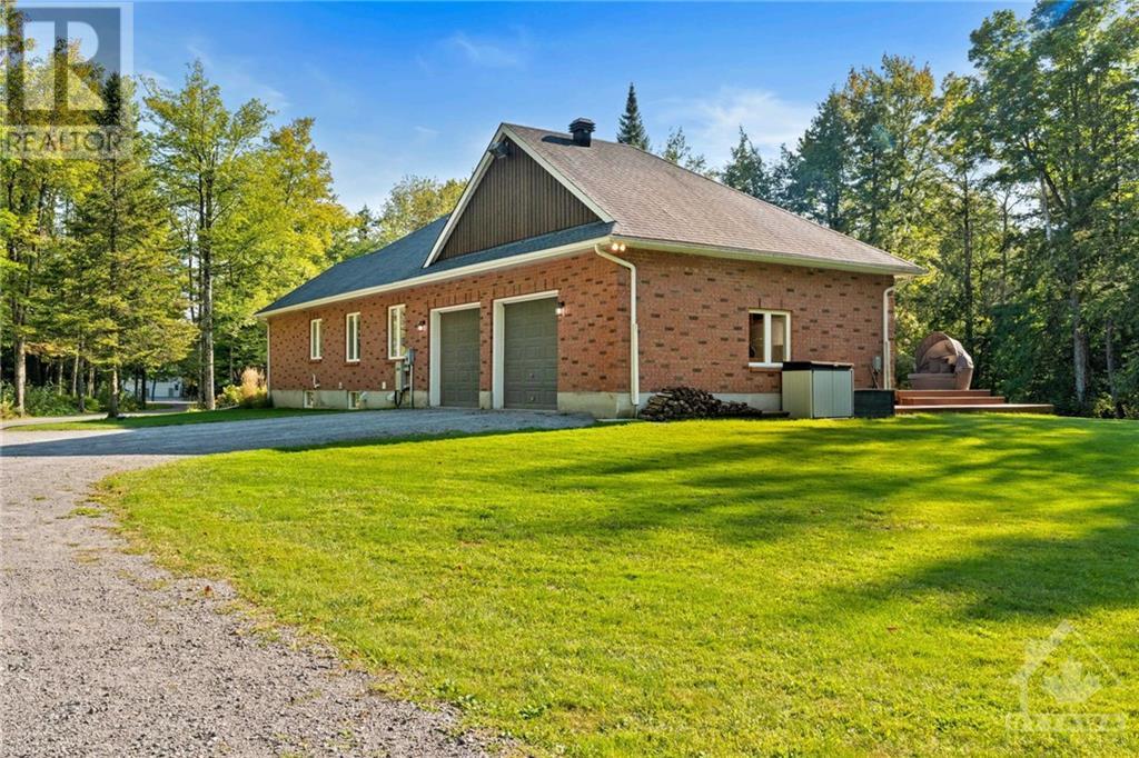 5487 Cedar DriveOttawa, Ontario  K4M 1B4 - Photo 27 - X10418700