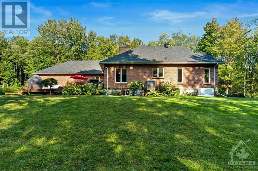 5487 Cedar DriveOttawa, Ontario  K4M 1B4 - Photo 28 - X10418700