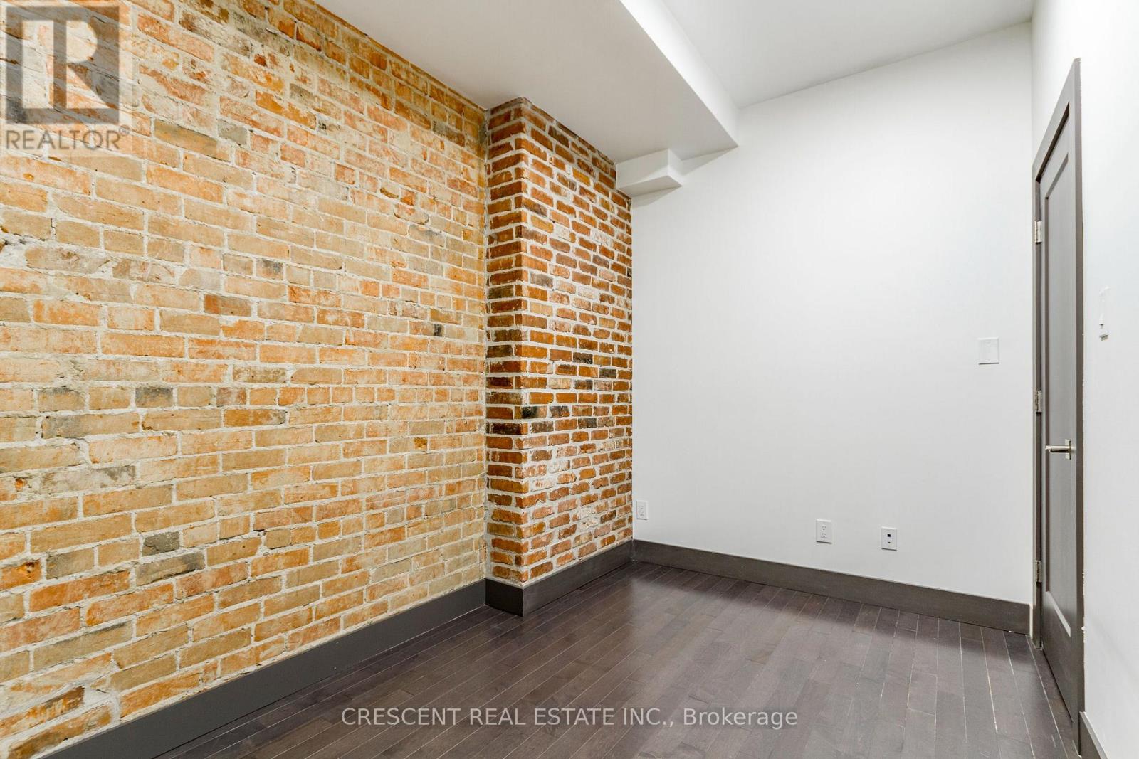 2nd Flr - 215 Ossington Avenue, Toronto, Ontario  M6J 2Z8 - Photo 24 - C9854709