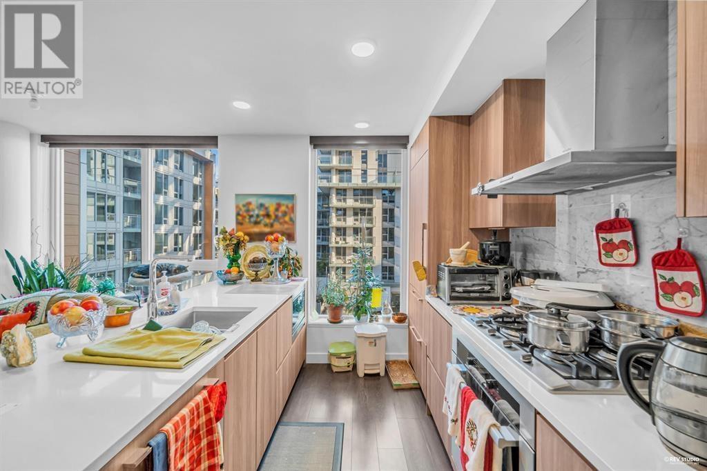 Listing Picture 13 of 30 : 615 455 SW MARINE DRIVE, Vancouver / 溫哥華 - 魯藝地產 Yvonne Lu Group - MLS Medallion Club Member