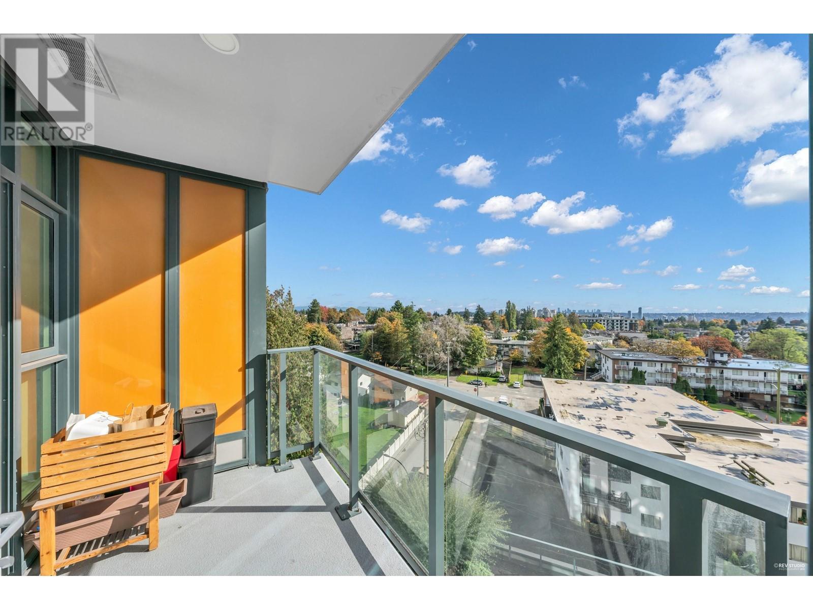 Listing Picture 13 of 31 : 709 7303 NOBLE LANE, Burnaby / 本拿比 - 魯藝地產 Yvonne Lu Group - MLS Medallion Club Member