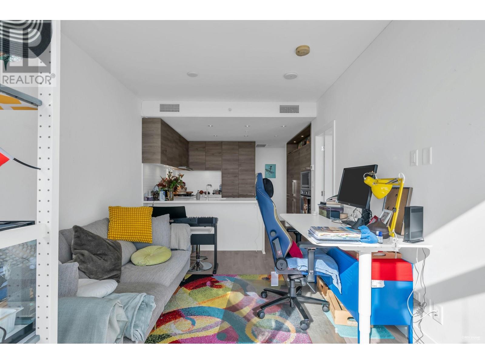 Listing Picture 8 of 31 : 709 7303 NOBLE LANE, Burnaby / 本拿比 - 魯藝地產 Yvonne Lu Group - MLS Medallion Club Member