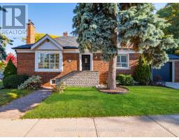 37 BRIAR DALE BOULEVARD, Toronto, Ontario