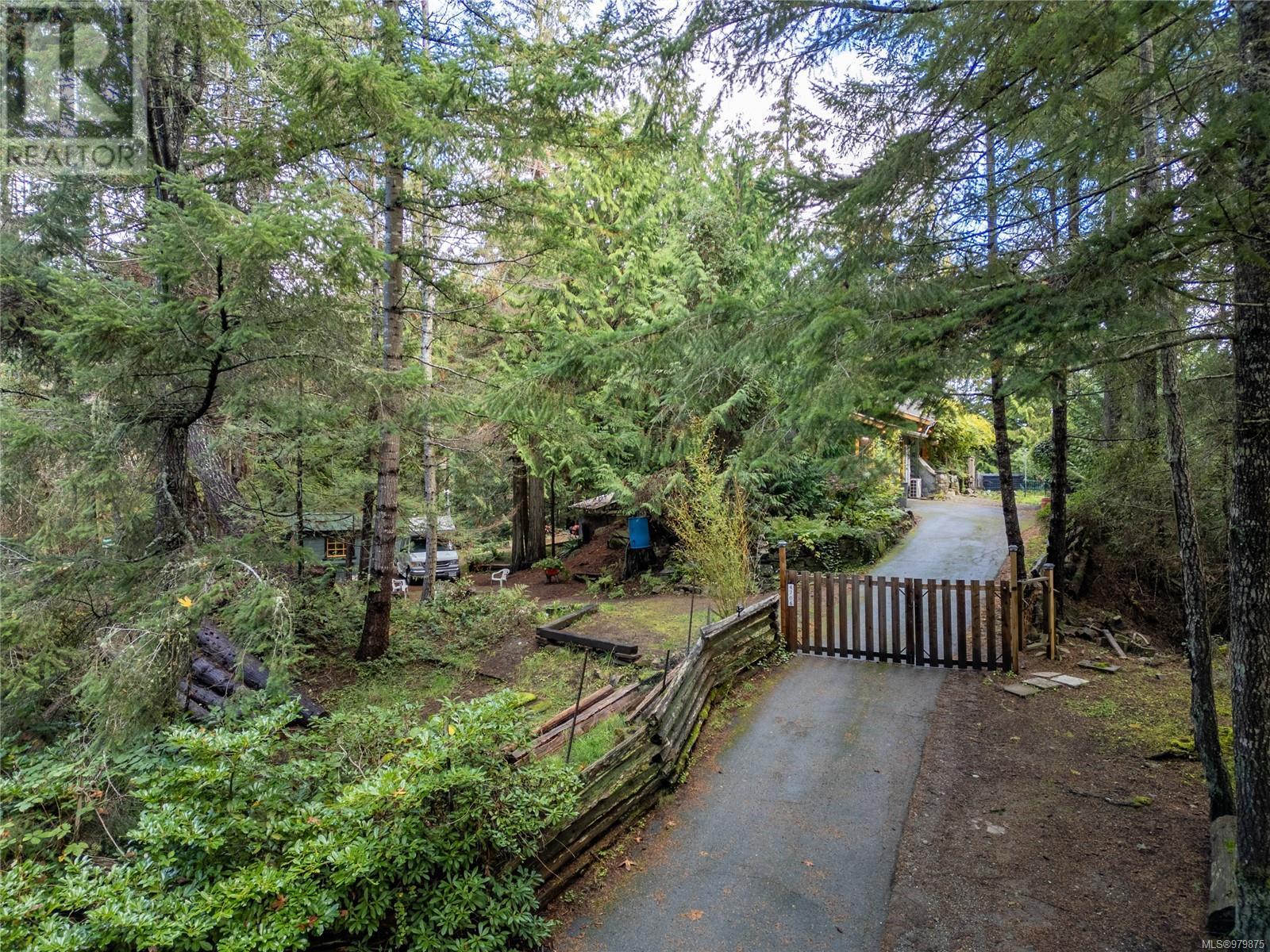 4706 Scarff Rd, Pender Island, British Columbia  V0N 2M1 - Photo 49 - 979875