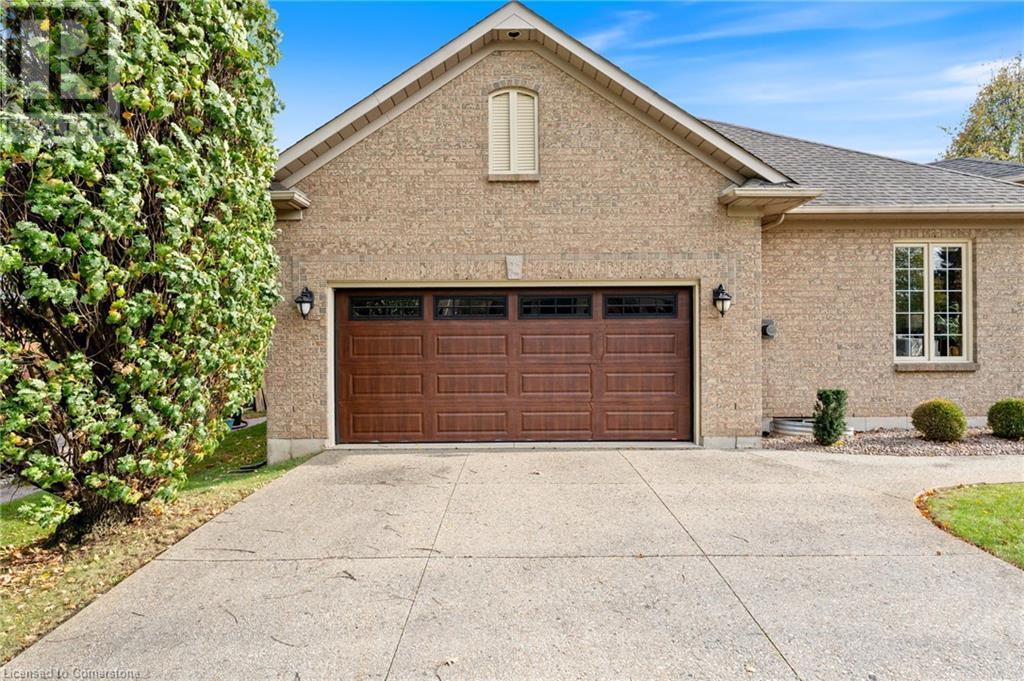 205 Greenbriar Road, Ancaster, Ontario  L9G 4V3 - Photo 4 - 40671701