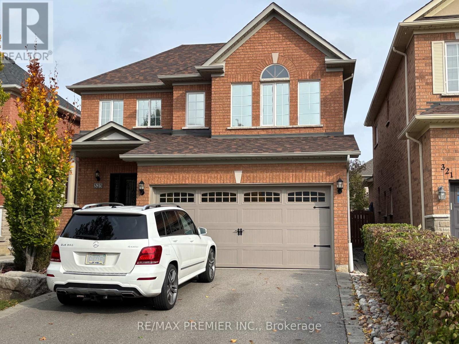 325 VELLORE AVENUE, Vaughan, Ontario