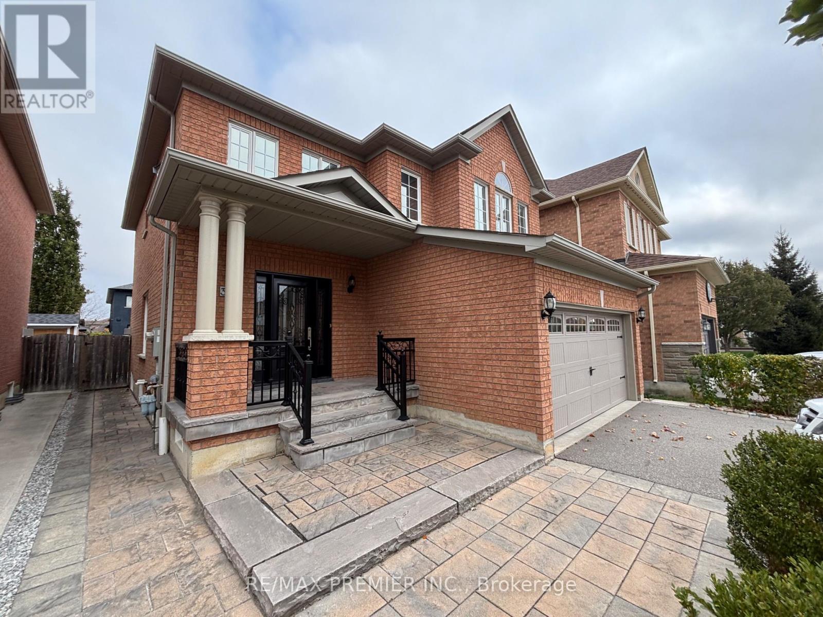 325 Vellore Avenue, Vaughan, Ontario  L4H 2Z2 - Photo 2 - N9769062