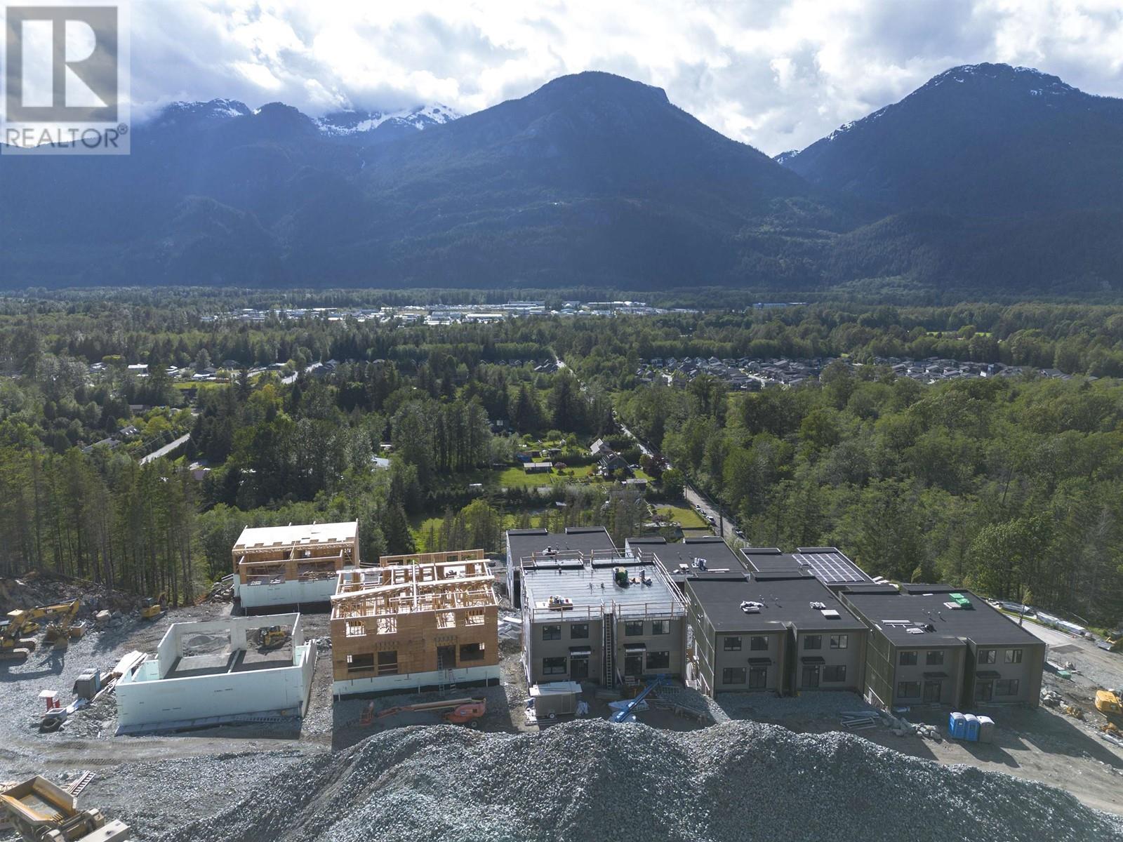 10 1050 Finch Drive, Squamish, British Columbia  V8B 0S9 - Photo 12 - R2940760