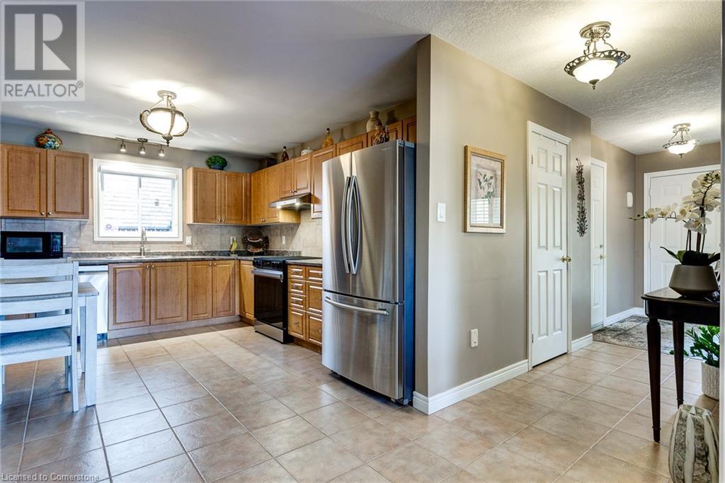 2 Hampshire Place, Stoney Creek, Ontario  L8J 3W9 - Photo 14 - 40671972