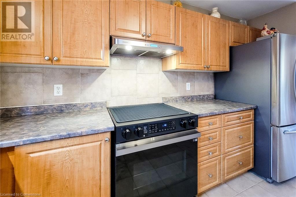 2 Hampshire Place, Stoney Creek, Ontario  L8J 3W9 - Photo 17 - 40671972