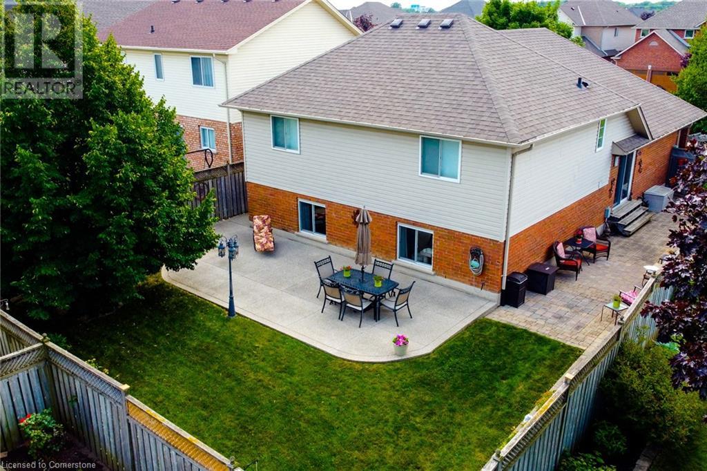 2 Hampshire Place, Stoney Creek, Ontario  L8J 3W9 - Photo 3 - 40671972