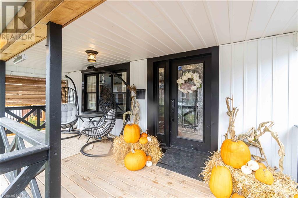 252 Emerick Avenue, Fort Erie, Ontario  L2A 2W5 - Photo 4 - 40668994