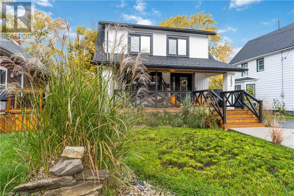 252 Emerick Avenue, Fort Erie, Ontario  L2A 2W5 - Photo 2 - 40668994