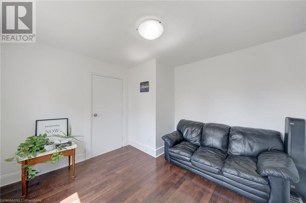 227 Fairway Road N, Kitchener, Ontario  N2A 2N7 - Photo 6 - 40649817