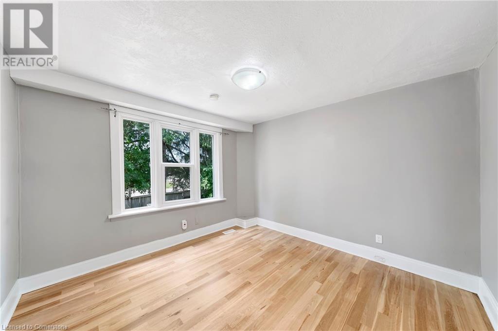 227 Fairway Road N, Kitchener, Ontario  N2A 2N7 - Photo 16 - 40649817