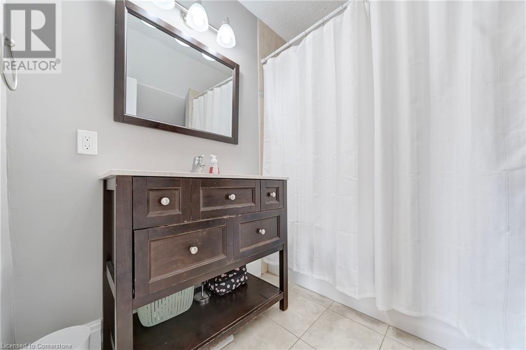 227 Fairway Road N, Kitchener, Ontario  N2A 2N7 - Photo 10 - 40649817