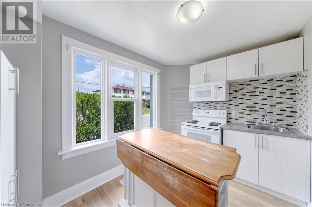 227 Fairway Road N, Kitchener, Ontario  N2A 2N7 - Photo 18 - 40649817