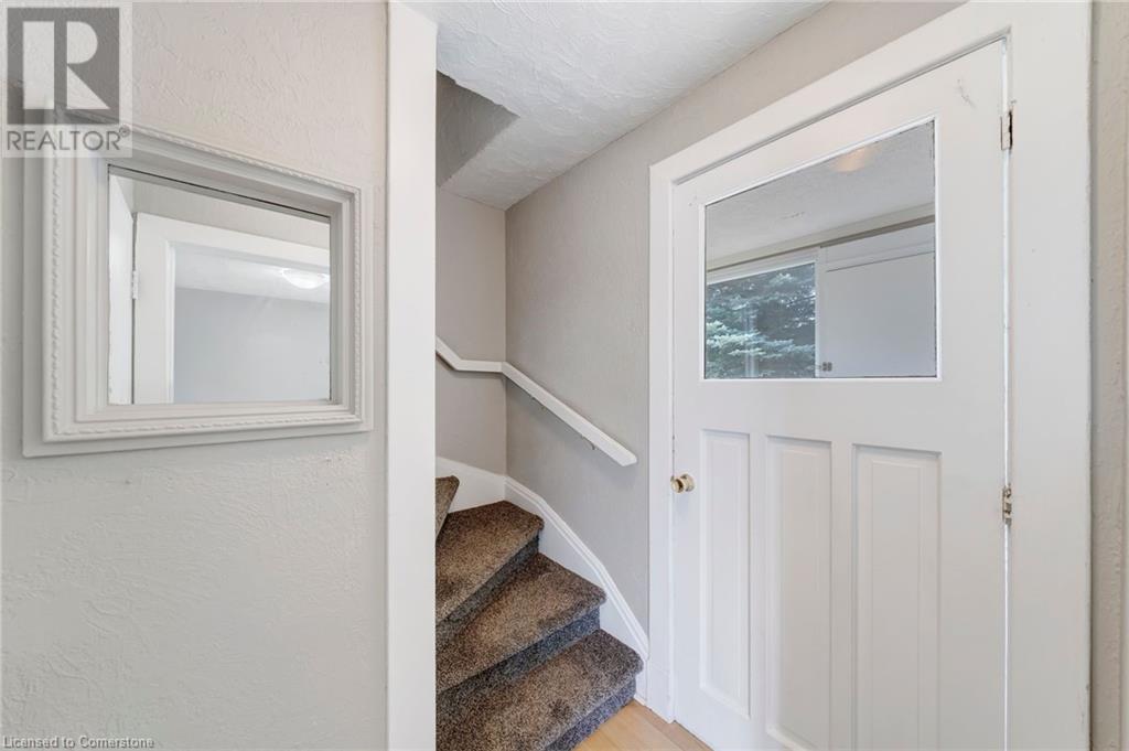 227 Fairway Road N, Kitchener, Ontario  N2A 2N7 - Photo 14 - 40649833