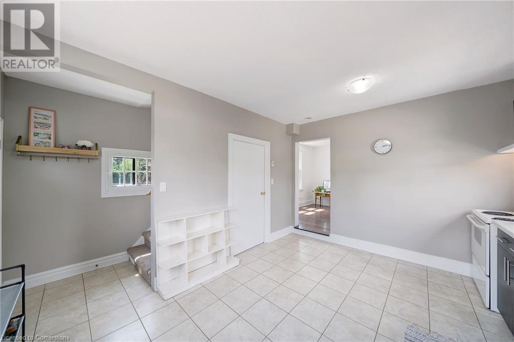 227 Fairway Road N, Kitchener, Ontario  N2A 2N7 - Photo 4 - 40649833