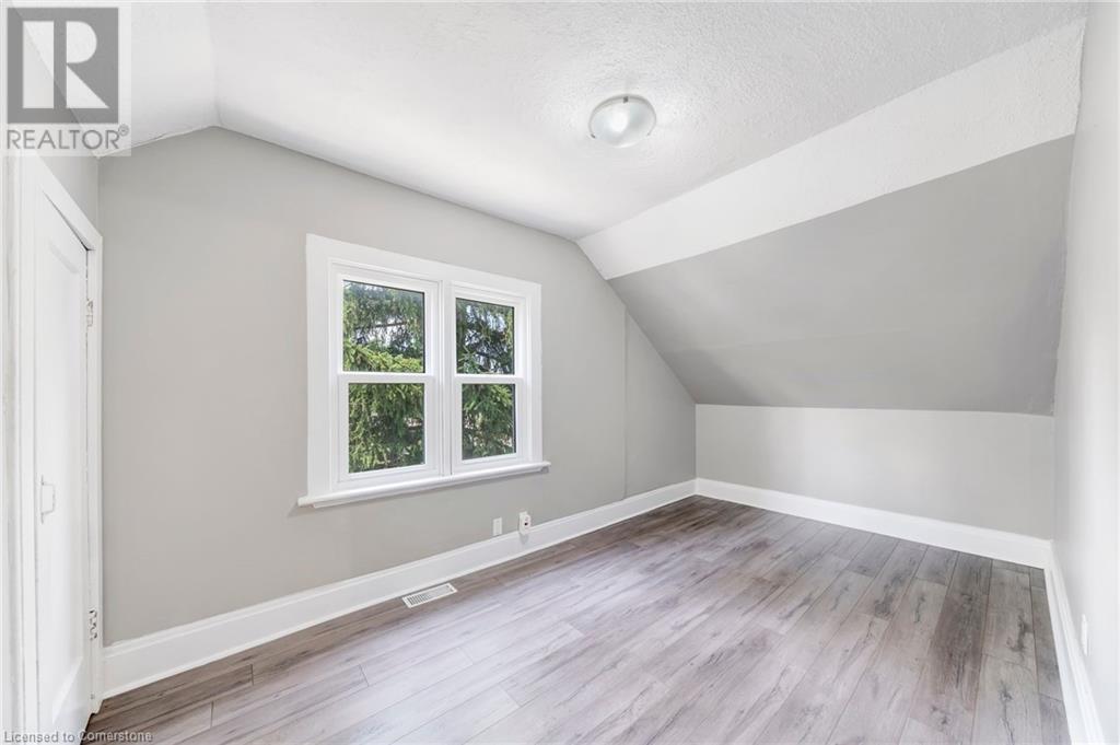 227 Fairway Road N, Kitchener, Ontario  N2A 2N7 - Photo 25 - 40649833