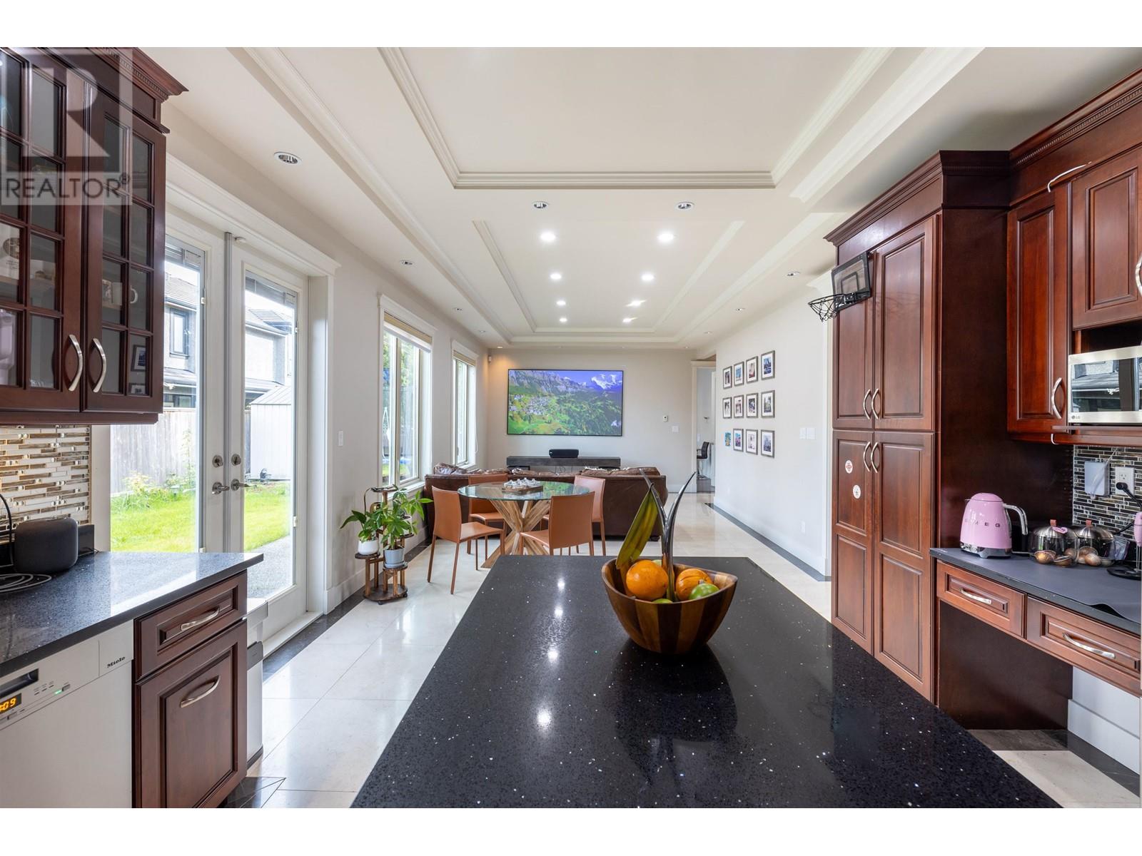 Listing Picture 14 of 40 : 3331 FRANCIS ROAD, Richmond / 烈治文 - 魯藝地產 Yvonne Lu Group - MLS Medallion Club Member