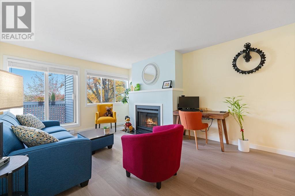 Listing Picture 3 of 40 : 218 7751 MINORU BOULEVARD, Richmond / 烈治文 - 魯藝地產 Yvonne Lu Group - MLS Medallion Club Member