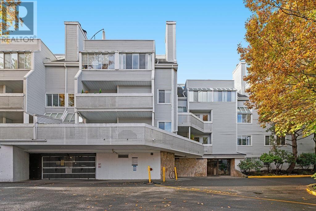 Listing Picture 37 of 40 : 218 7751 MINORU BOULEVARD, Richmond / 烈治文 - 魯藝地產 Yvonne Lu Group - MLS Medallion Club Member