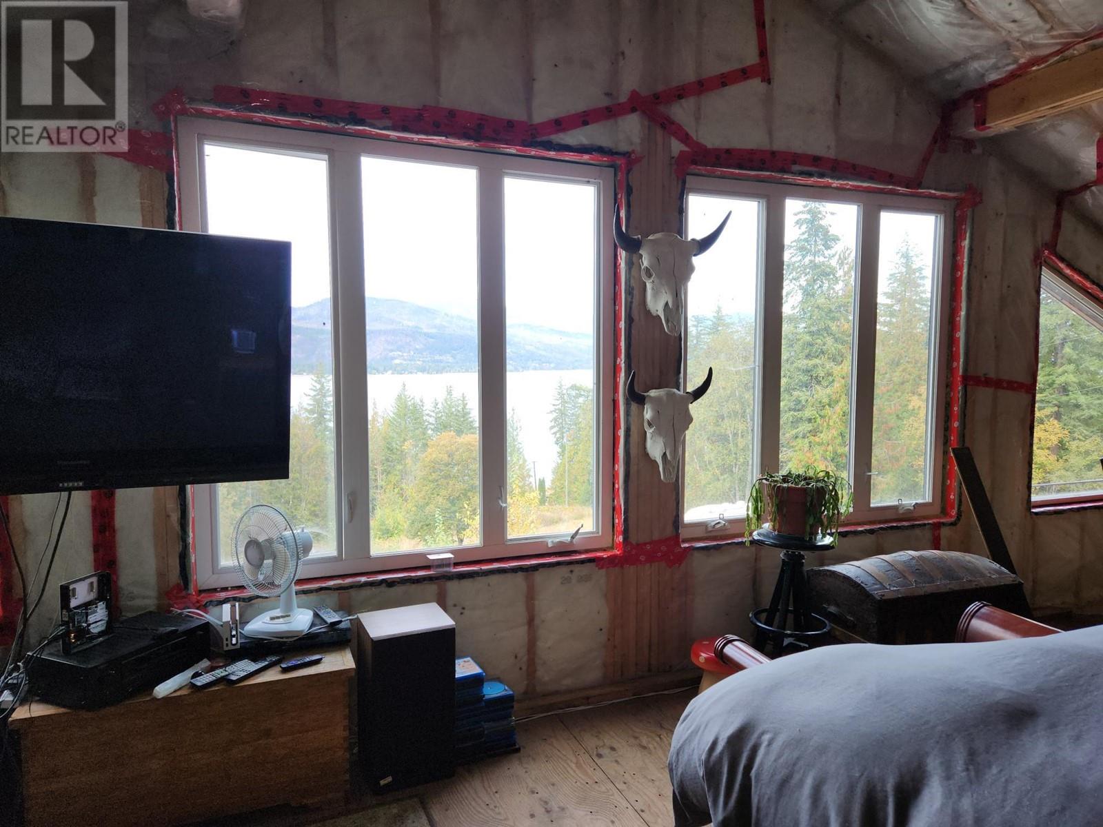 1546 BLIND BAY  Road South Shuswap