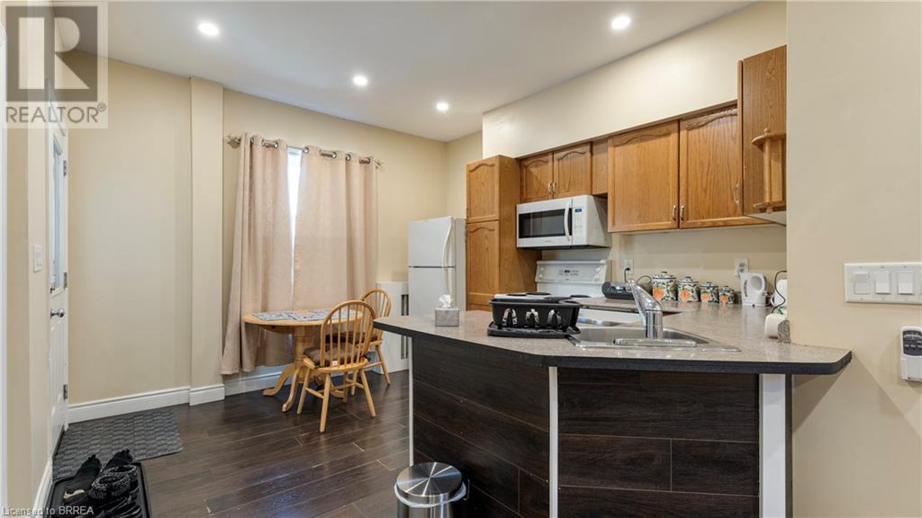 224 Colborne Street W, Brantford, Ontario  N3T 1L8 - Photo 18 - 40671325