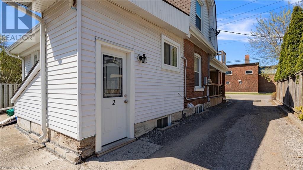 Property at 224 COLBORNE Street W image 3