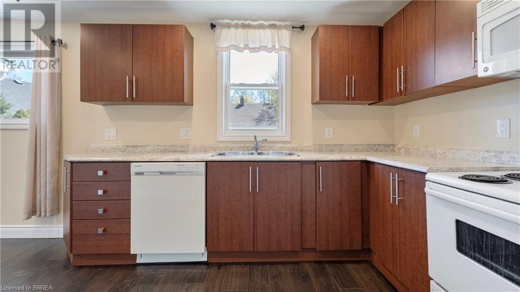 224 Colborne Street W, Brantford, Ontario  N3T 1L8 - Photo 6 - 40671325