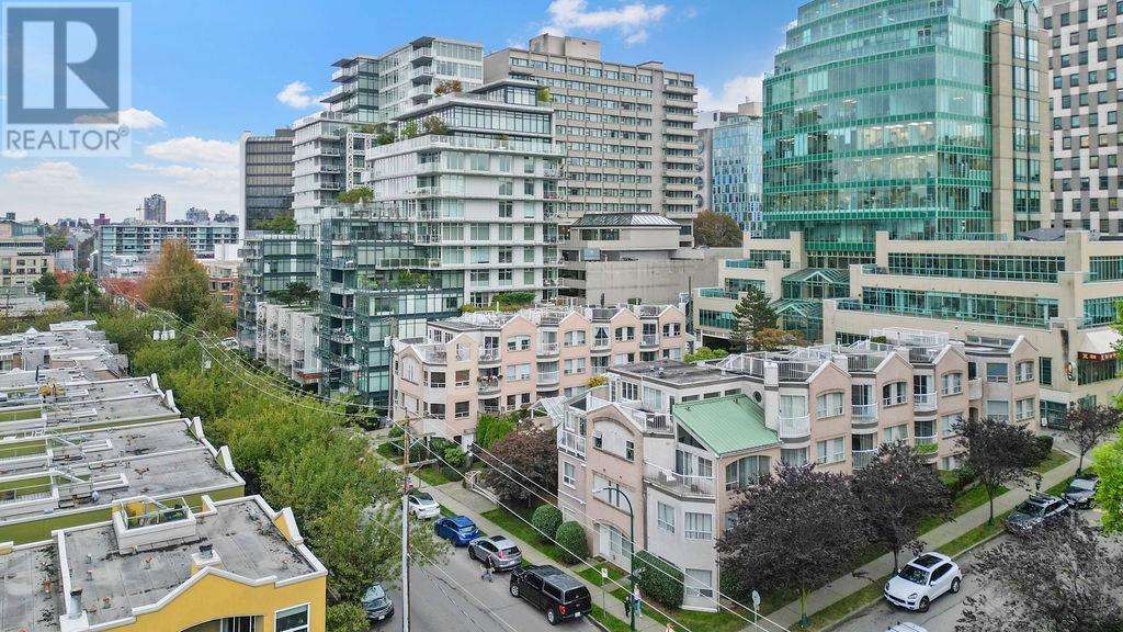 Listing Picture 7 of 12 : 207 788 W 8TH AVENUE, Vancouver / 溫哥華 - 魯藝地產 Yvonne Lu Group - MLS Medallion Club Member