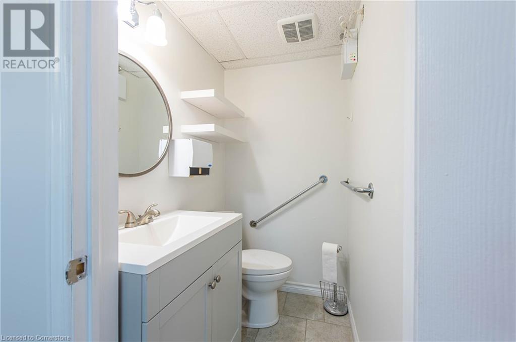 585 Queen Street S, Kitchener, Ontario  N2G 4S4 - Photo 14 - 40672051