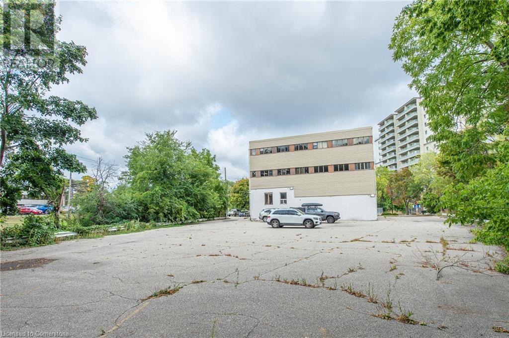 585 Queen Street S, Kitchener, Ontario  N2G 4S4 - Photo 6 - 40672051