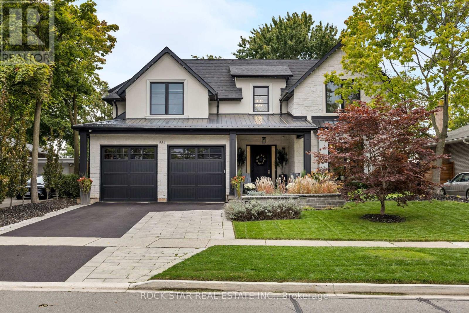 584 WILDWOOD DRIVE, Oakville, Ontario