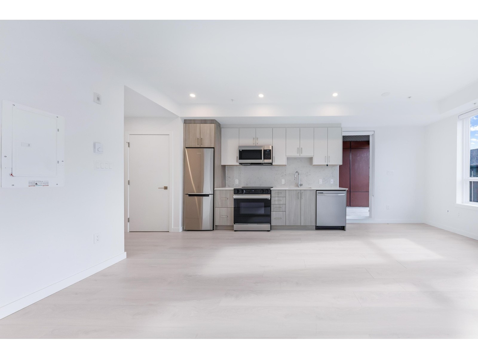 E306 13858 S 108 Avenue, Surrey, British Columbia  V3T 2K8 - Photo 6 - R2940439