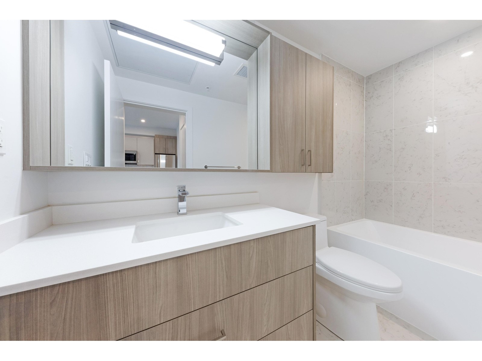 E214 13858 S 108 Avenue, Surrey, British Columbia  V3T 2K8 - Photo 13 - R2940448