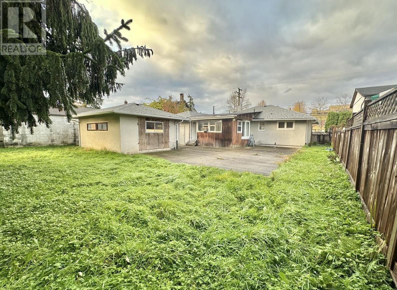 12064 228 Street, Maple Ridge, British Columbia  V2X 6M3 - Photo 11 - R2939597