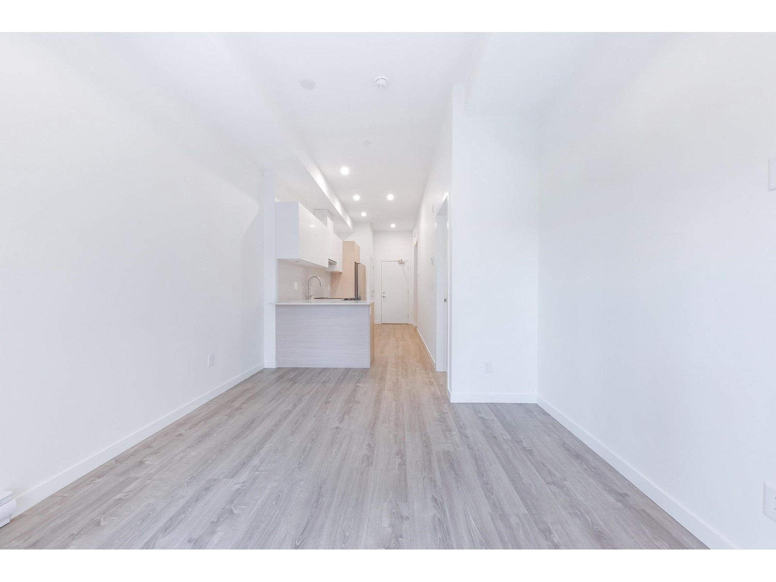 W108 10828 139a Street Street, Surrey, British Columbia  V3R 3E5 - Photo 10 - R2940478