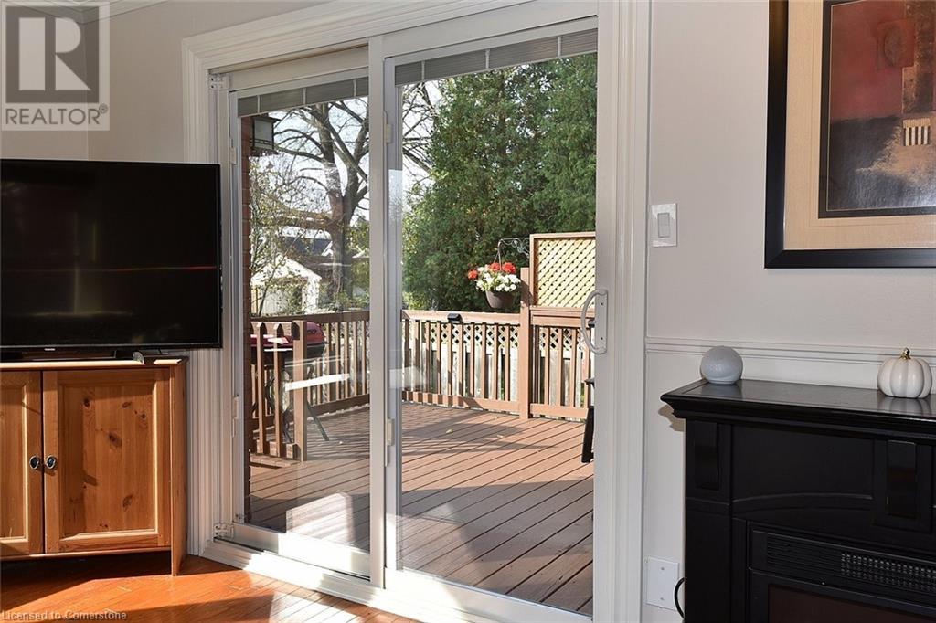 590 Queensdale Avenue E, Hamilton, Ontario  L8V 1L3 - Photo 17 - 40671970