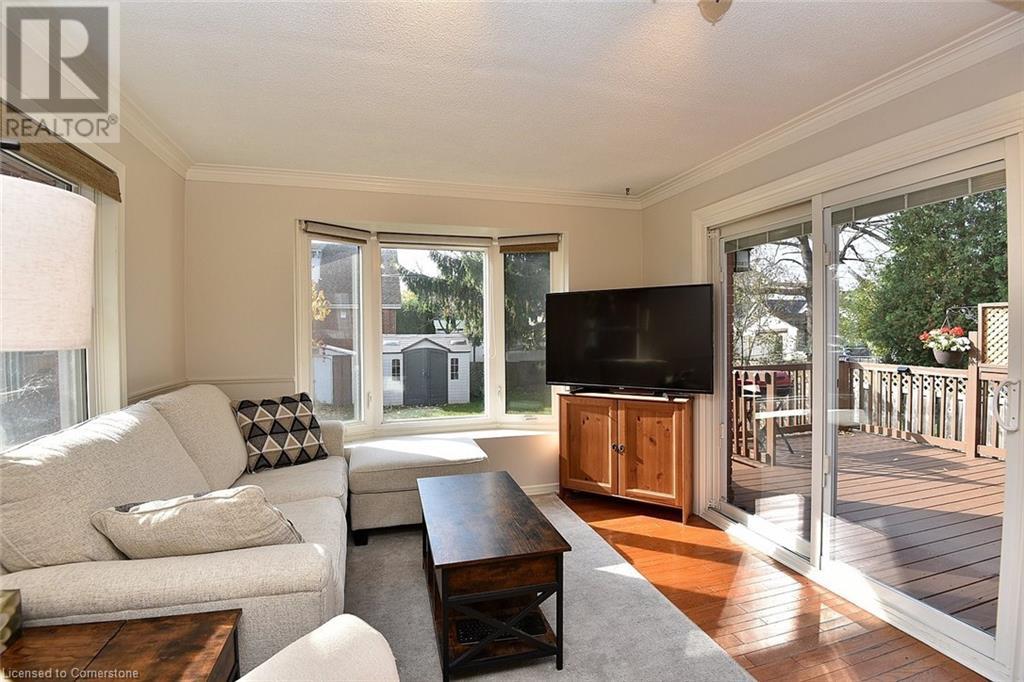 590 Queensdale Avenue E, Hamilton, Ontario  L8V 1L3 - Photo 18 - 40671970