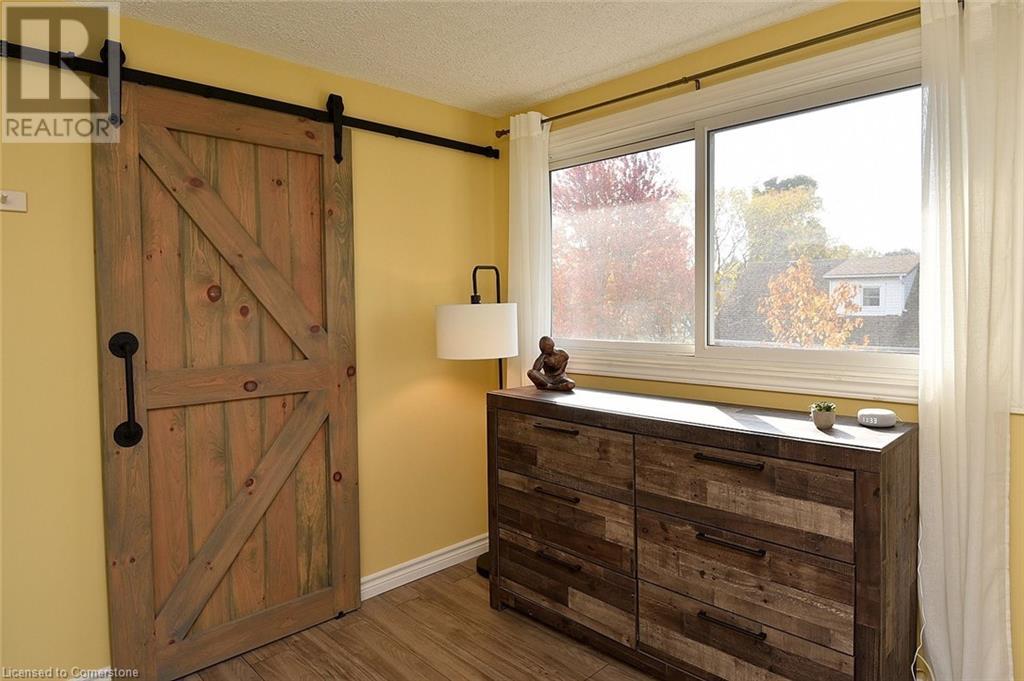 590 Queensdale Avenue E, Hamilton, Ontario  L8V 1L3 - Photo 26 - 40671970